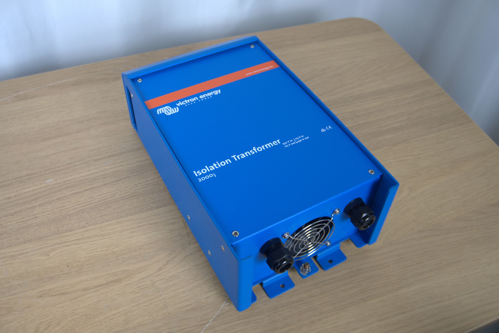 Isolation Tr. 2000W 115/230V
