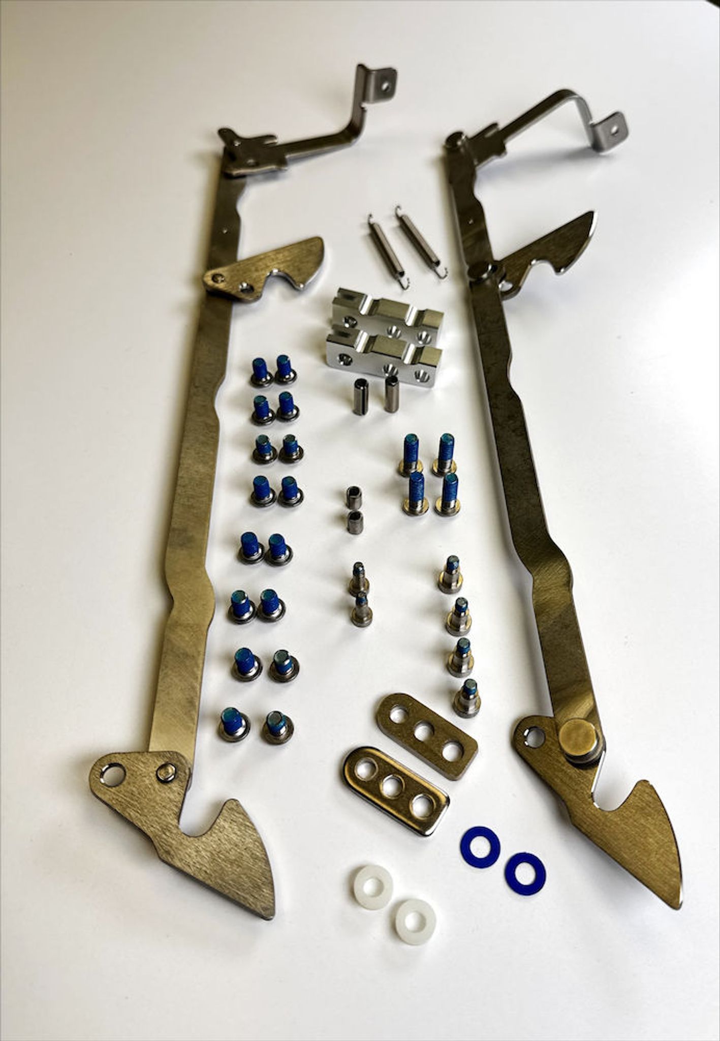 MOUNT HW/LINKAGE KIT,RECON